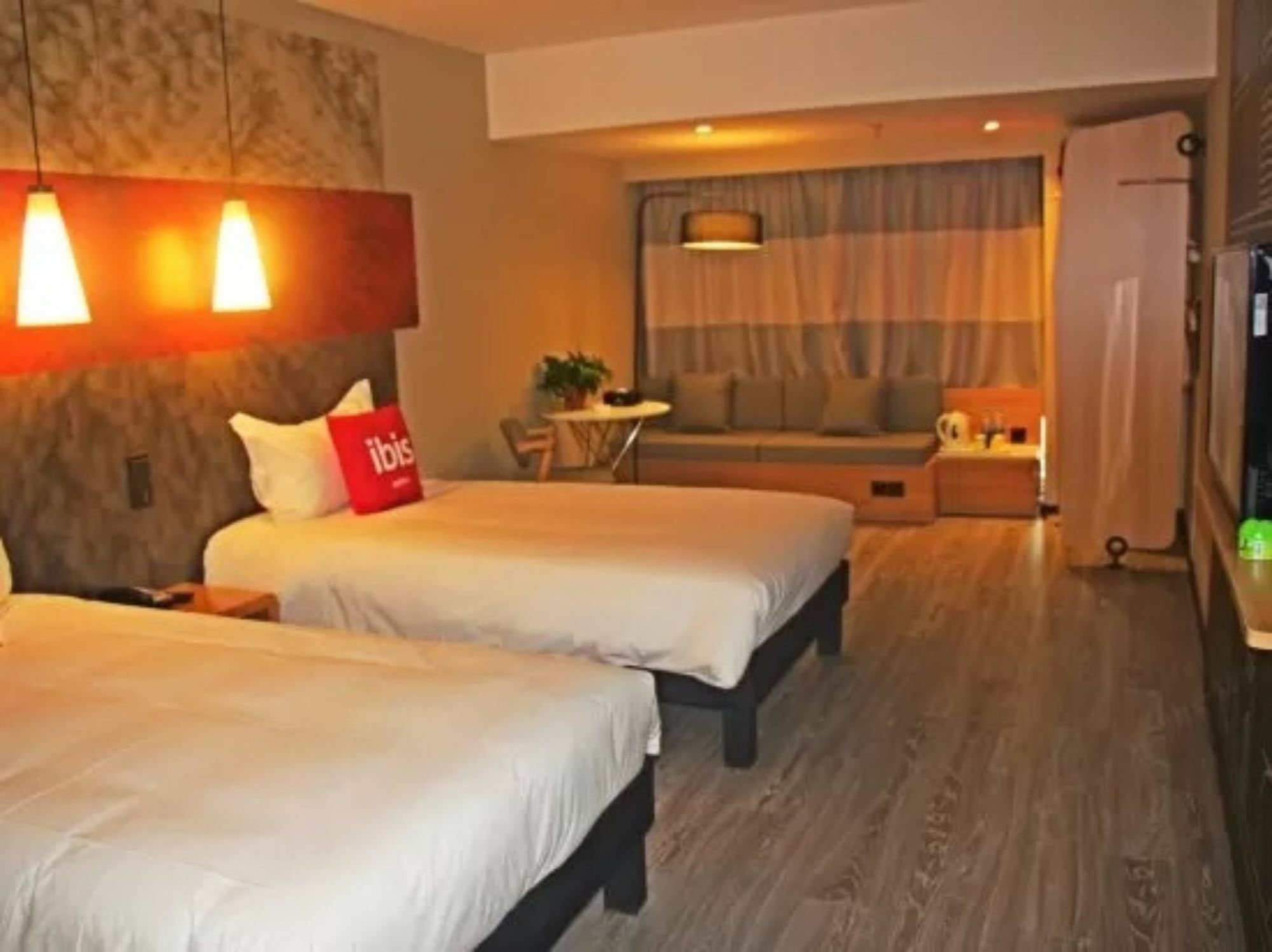 Ibis Dujiangyan hotel Chengdu Bagian luar foto